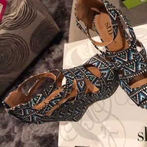 Wedges heels size 7